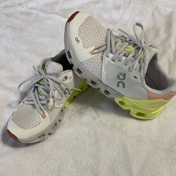 On Running Shoes On Cloud Tennis Shoes Worn Only One Time Poshmark